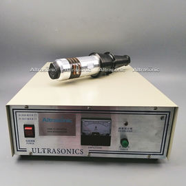 Generator ultradźwiękowy do spawania z przetwornikiem ultradźwiękowym 15 kHz 2600 W i stalową sonotrodą