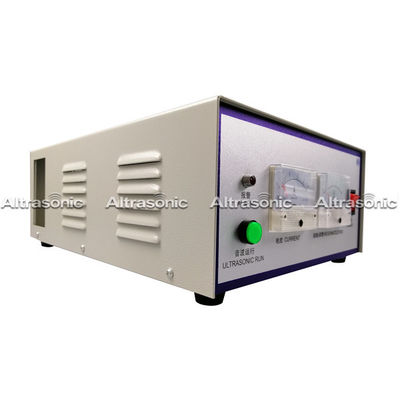 System ultradźwiękowy obejmuje przetwornik generatora i klakson do maszyny z maską antywirusową
