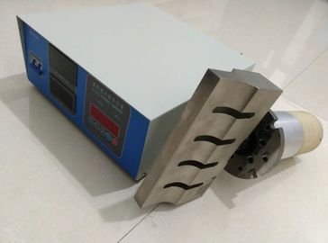 Maszyna do cięcia ultradźwiękowego 20 khz / ultradźwiękowy system tnący do papieru BOPP lub Kraft