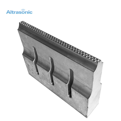 2600W CE zatwierdzone ultradźwiękowe spawanie róg tytanowy 20kHz 2000W